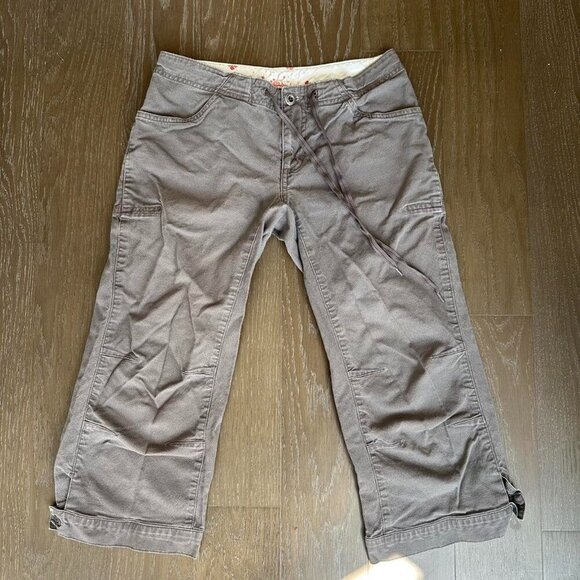 Brown Patagonia Capris - Picture 1 of 6